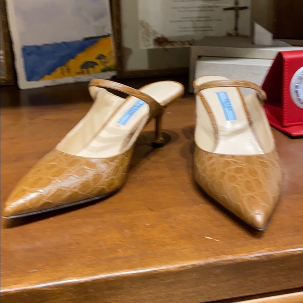 Prada heels - Picture 8 of 8